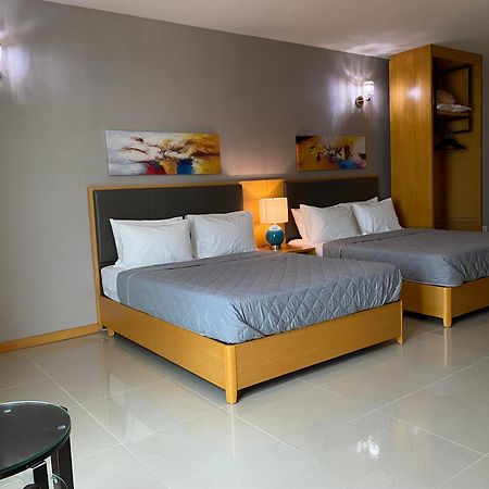 סיינט פיטרסברג Galaxy Hotel מראה חיצוני תמונה