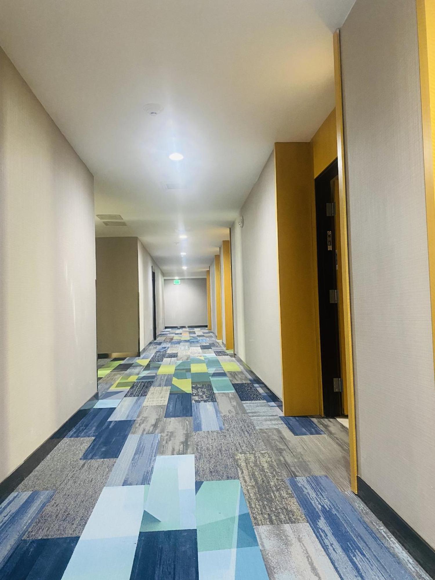 סיינט פיטרסברג Galaxy Hotel מראה חיצוני תמונה